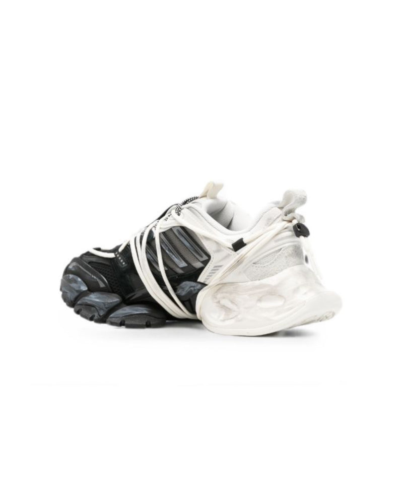 adidas
XLG Runner Deluxe 2.0 sneakers